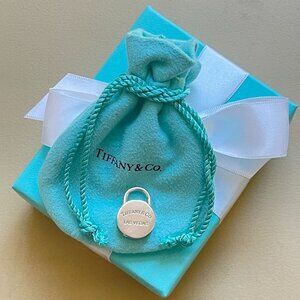 Tiffany & Co. Lock Charm Las Vegas Silver Round with Pouch and Box